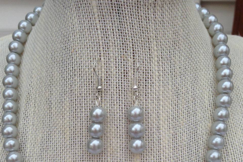 Silver Pearl Necklace & Earring Set