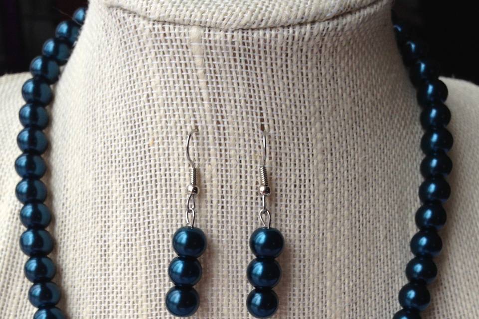 Dark Blue Pearl Necklace Set