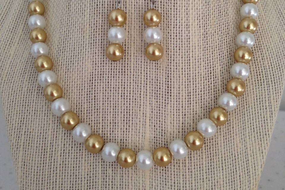 Gold and White Pearl Necklace Set