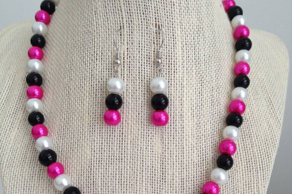 Pink, Black and White Pearl Necklace Set