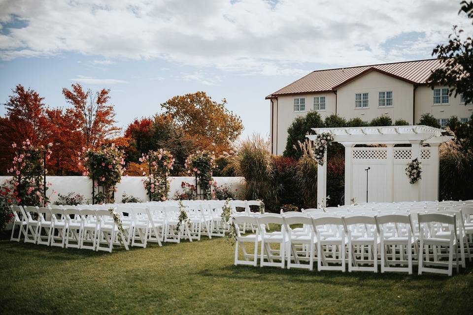 Silos Ceremony