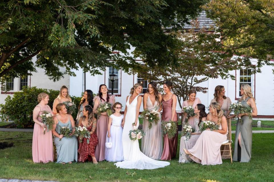 Bridesmaids in Grand Garden