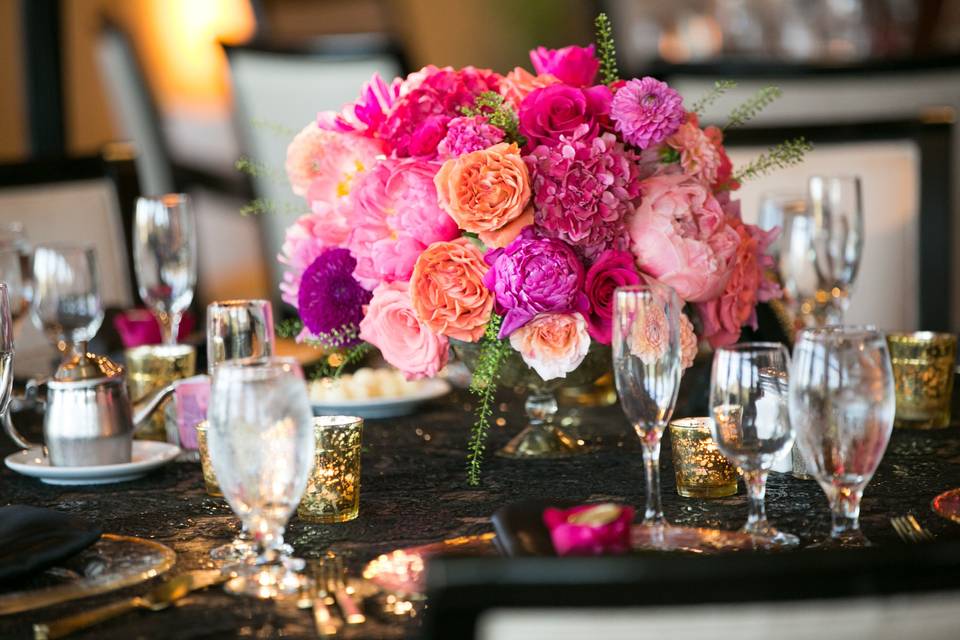 HOT PINK AND BLACK RECEPTION
