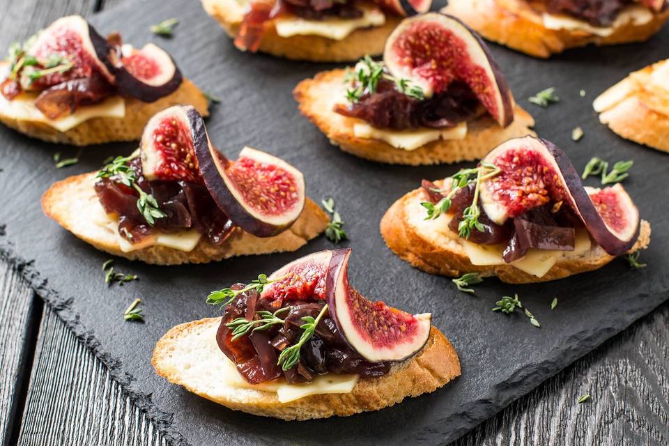 Fig canapes