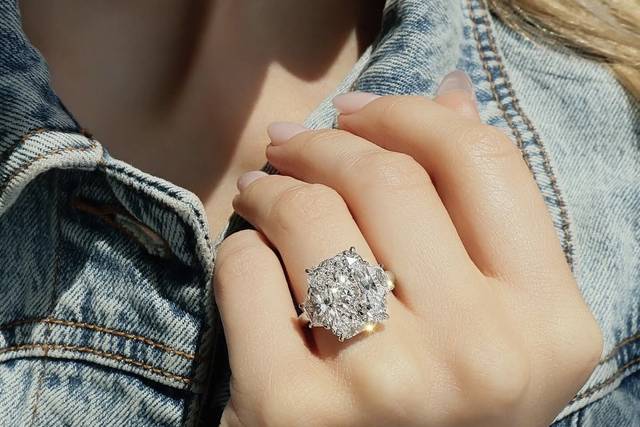 Cushion Cut Engagement Ring