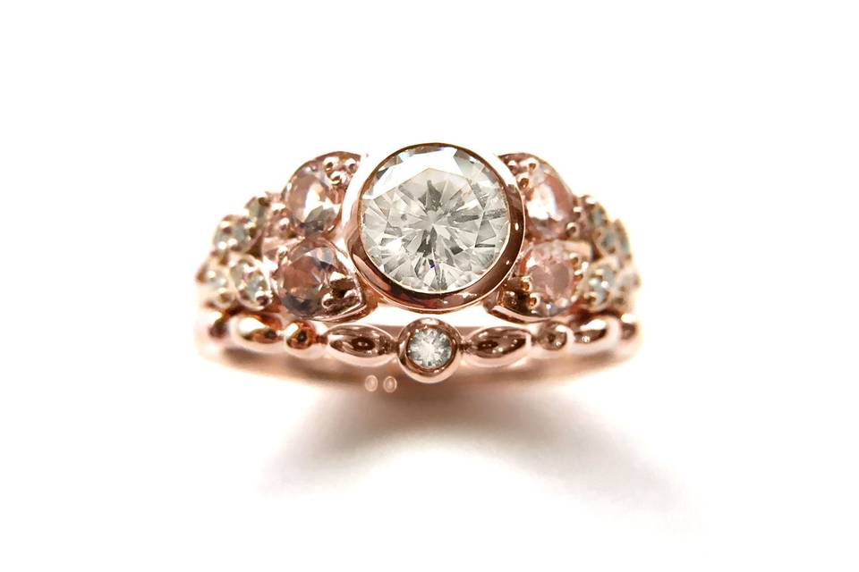 14k rose gold engagement ring and wedding band set, set with diamond and morganite.