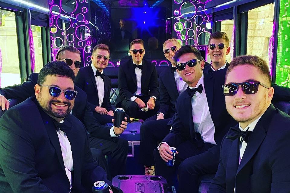 Wedding party with sunglasses