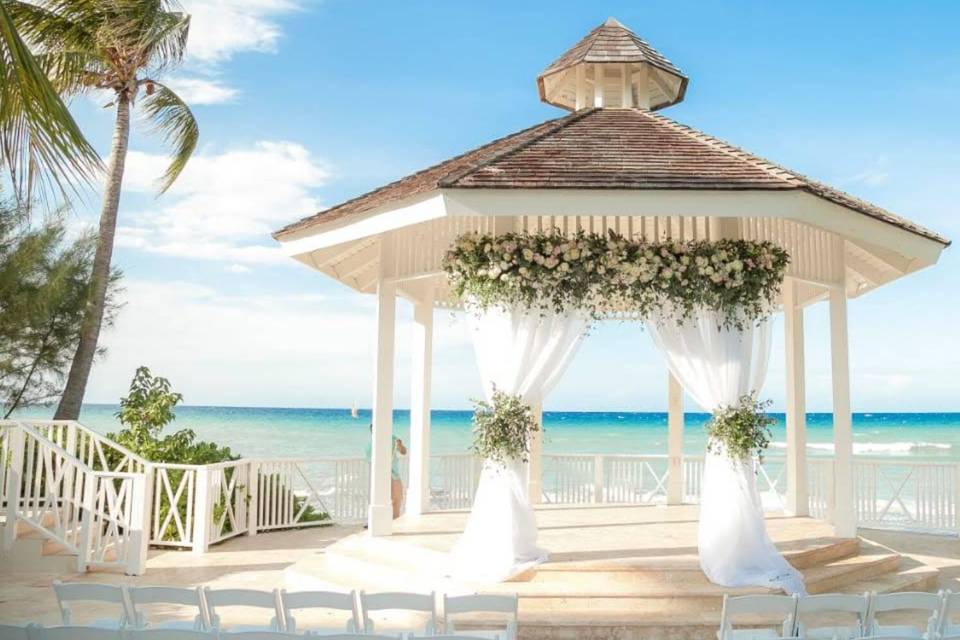 Beachfront gazebo