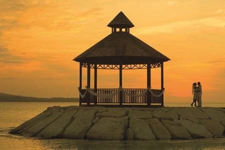 Waterfront gazebo wedding venue