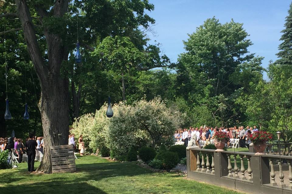 Green garden wedding