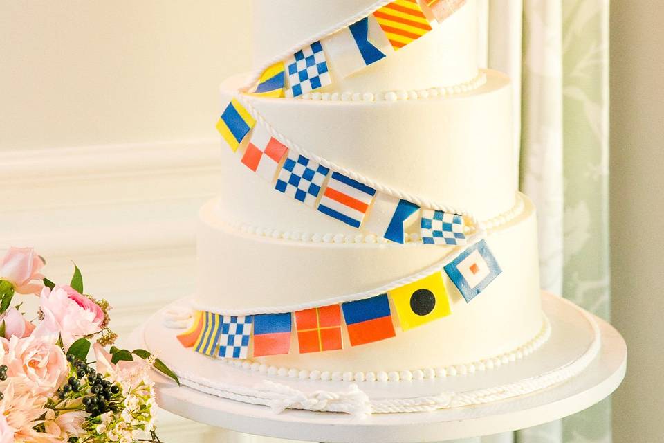 Simple wedding cake