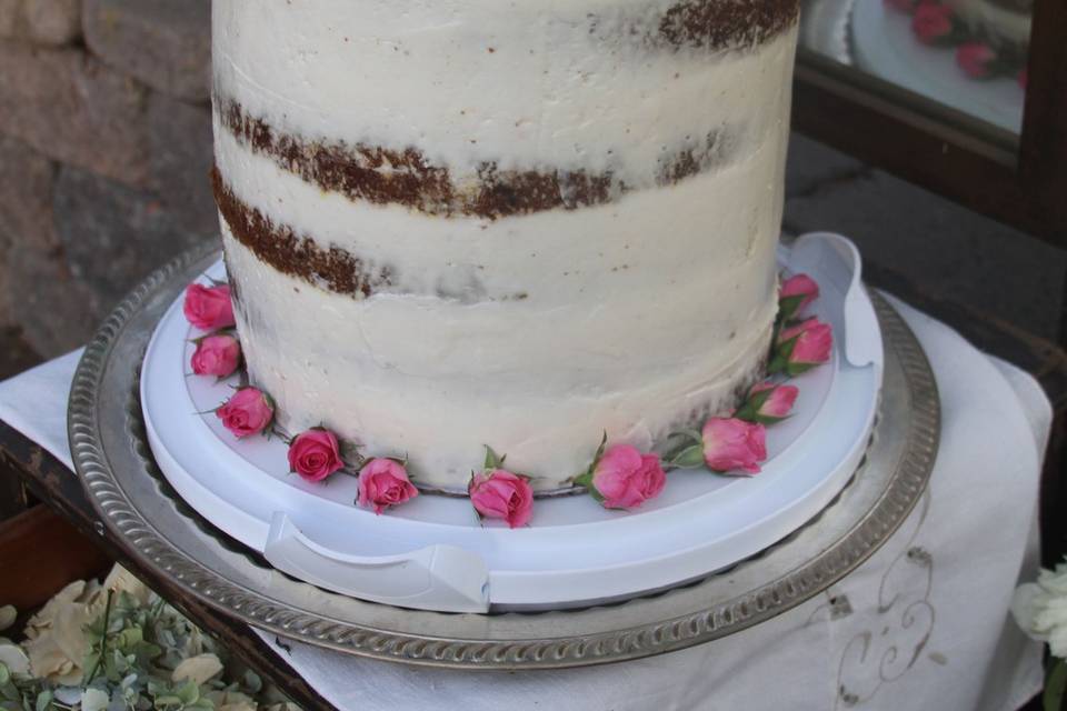 Naked cake