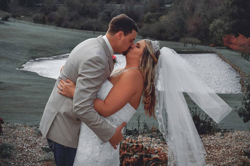 Dip and Kiss