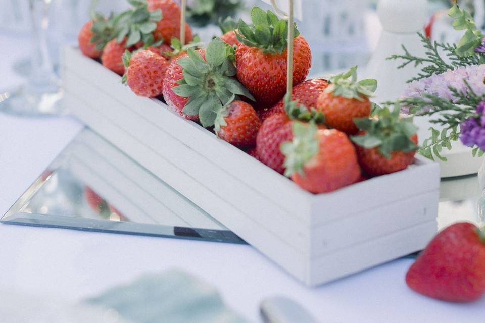 Strawberry in love