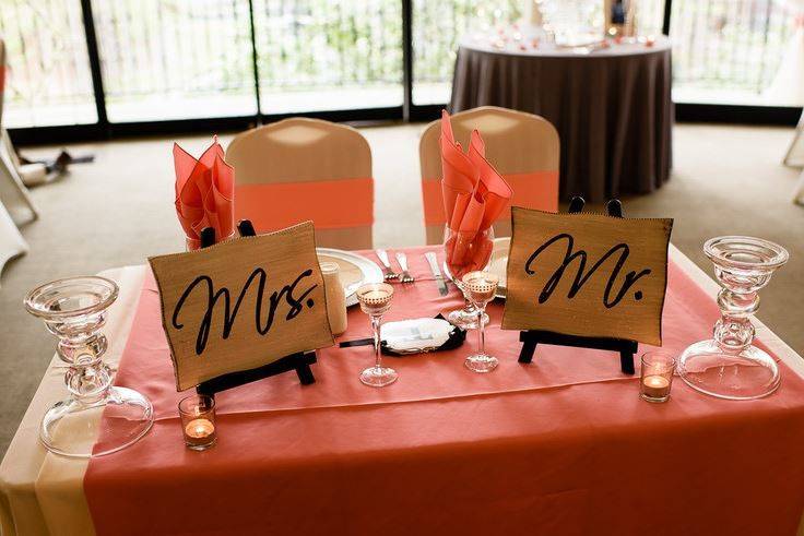 Sweetheart table