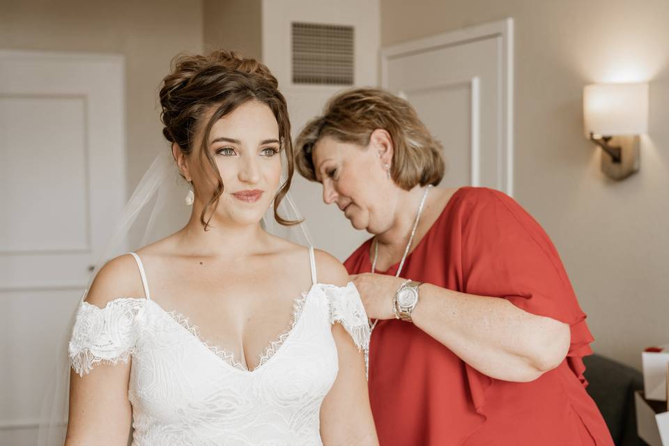 Bride and her mom