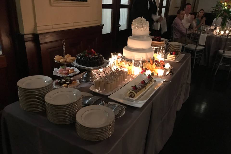 Wedding Cake & Dessert Station