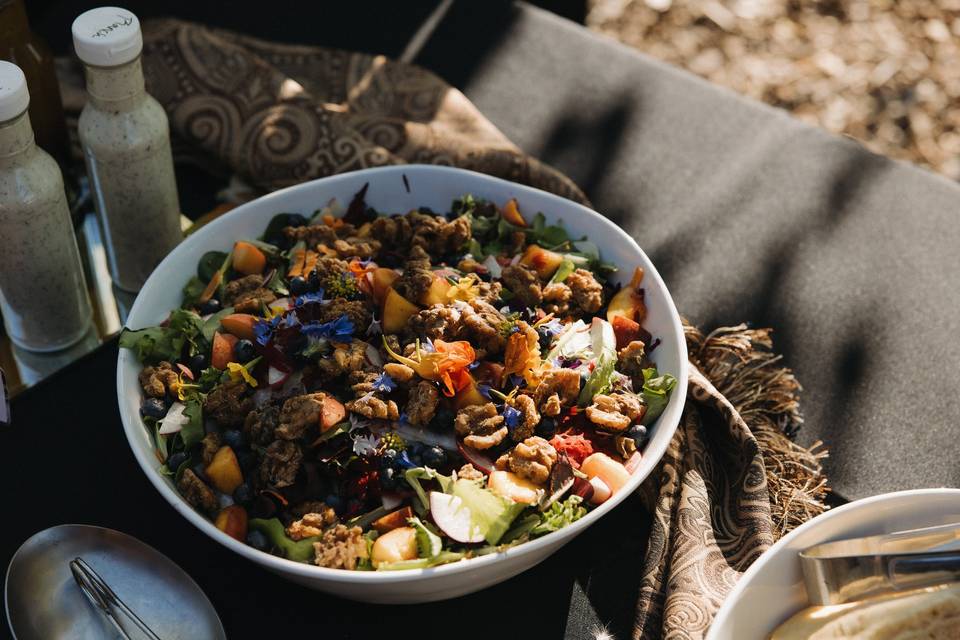 Seasonal green salad