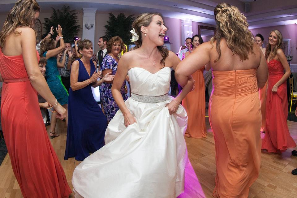 Bride dancing with her ladies