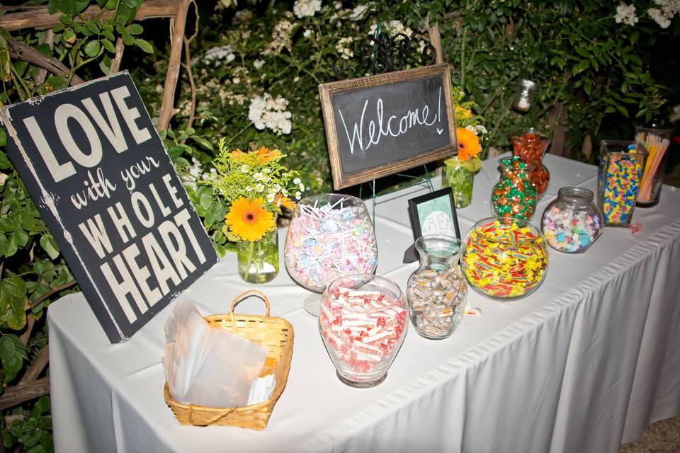 Candy station