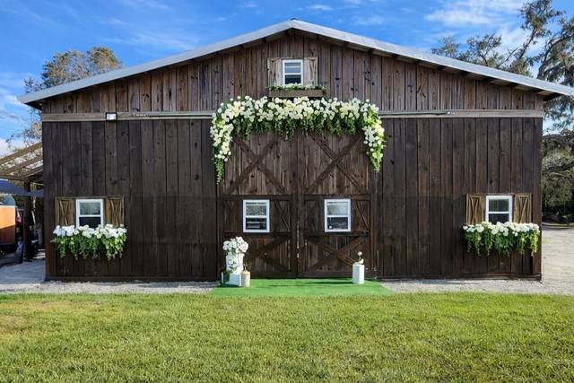 Court Langley Ranch