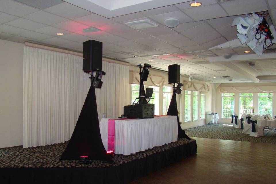 Sound Advice DJ, Lighting, & Photo Booths