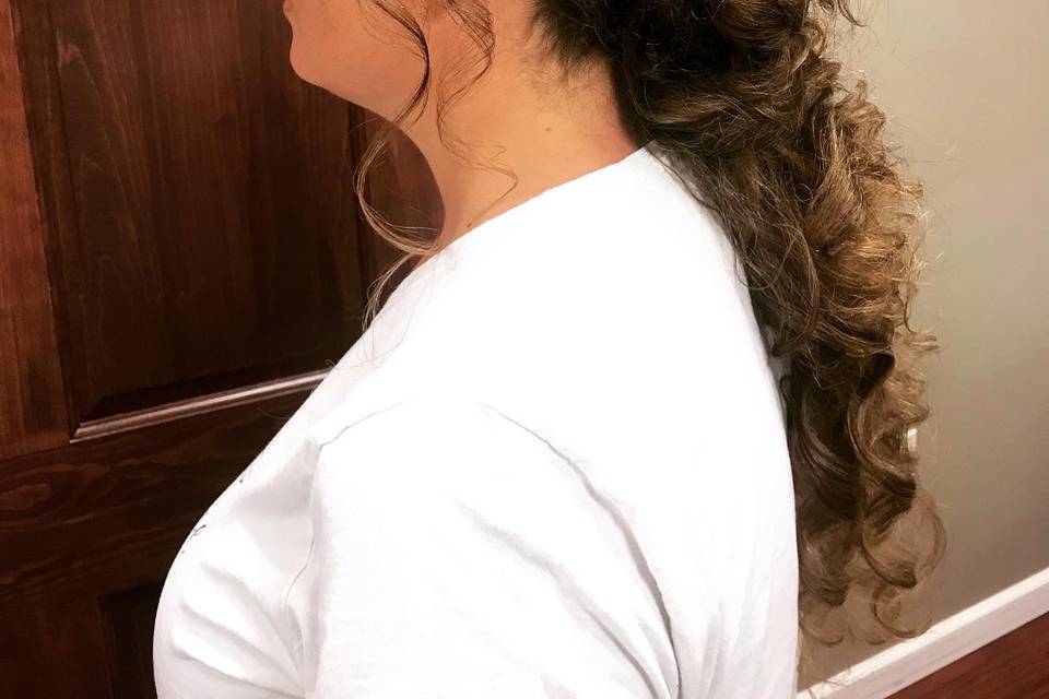 A waterfall of curls!