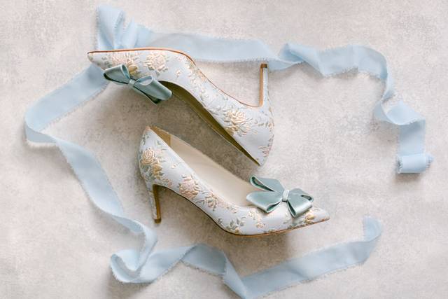 A Luxury Coastal Wedding