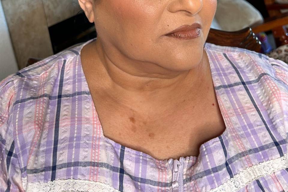 Smokey glam