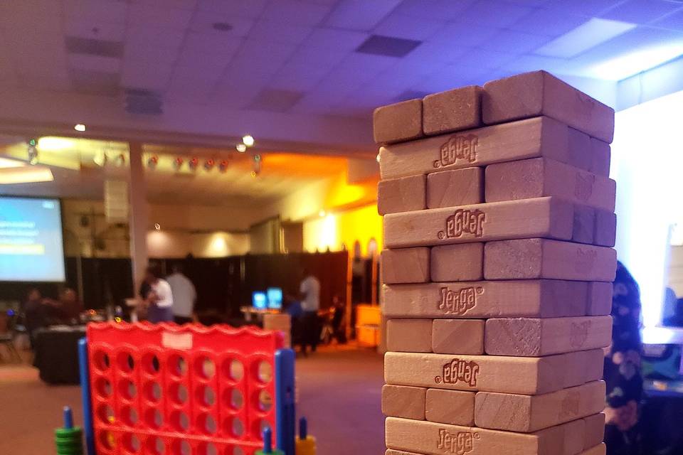 Giant Connect4 and Jenga