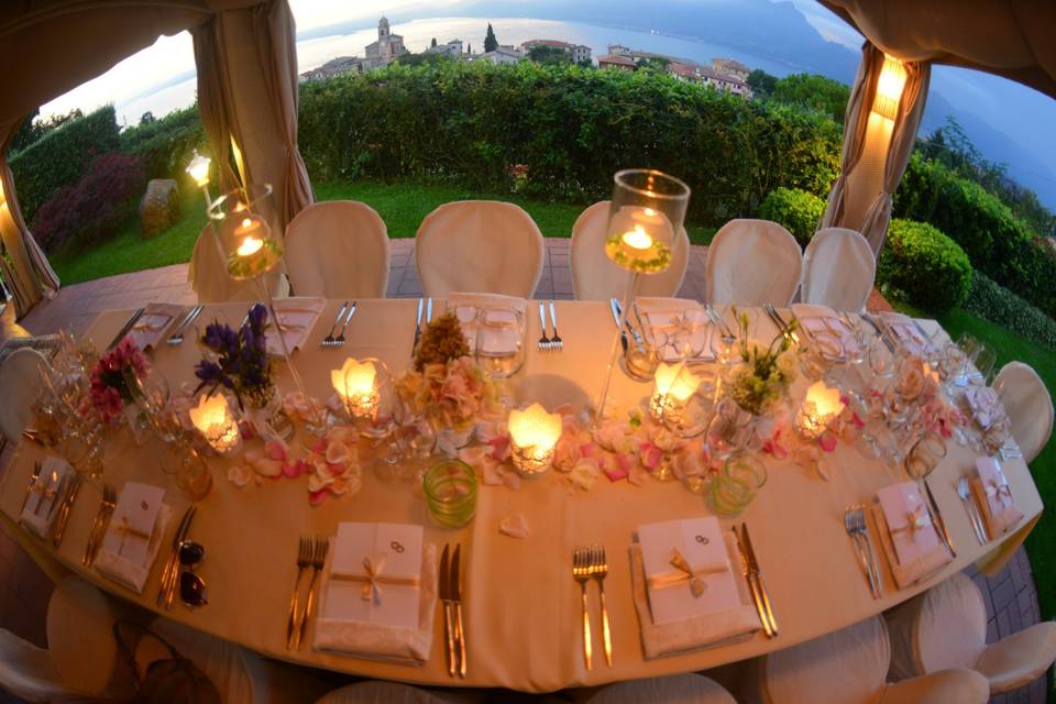 Head table and candle lights