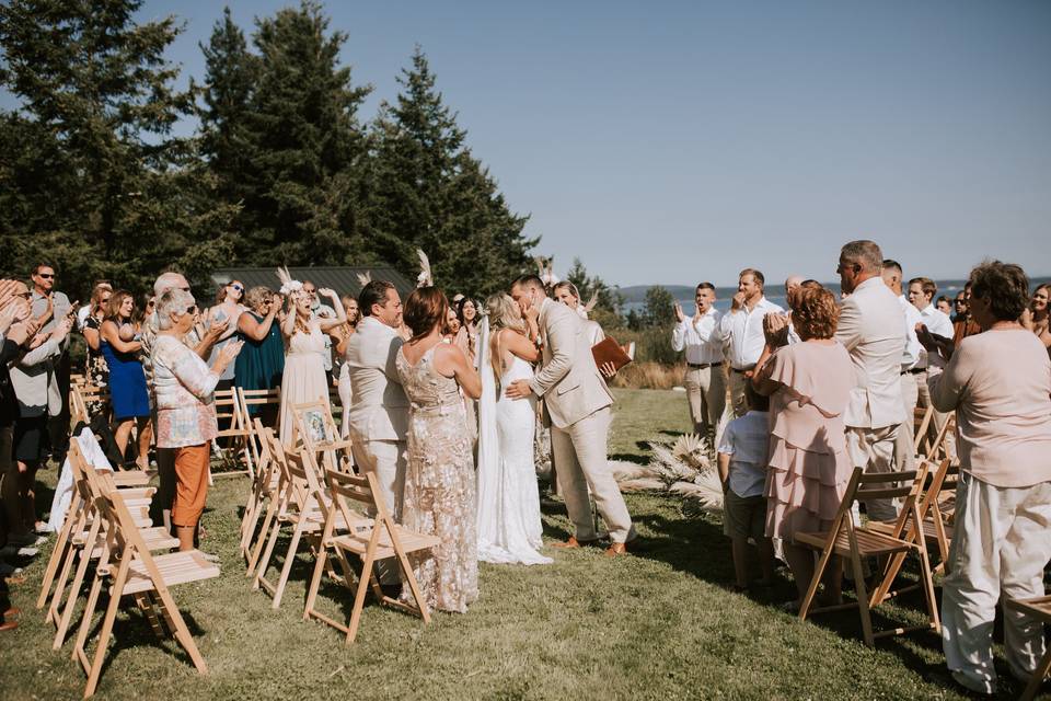 The first kiss wedding