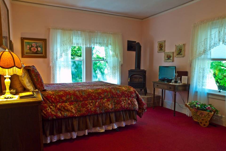 Shady Oaks Country Inn