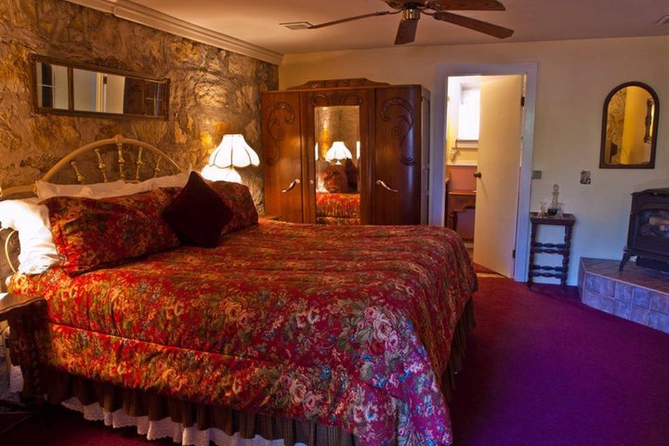 Shady Oaks Country Inn
