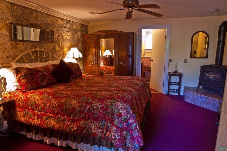 Shady Oaks Country Inn