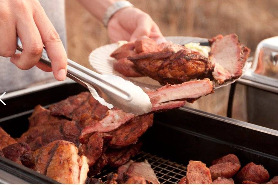 Ribs & chicken buffet