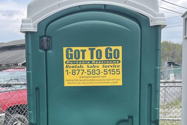Deluxe Flush Porta-Potty
