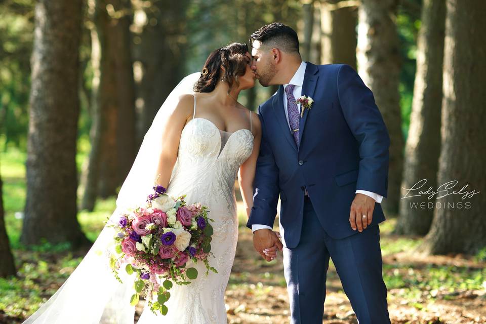 Lady Selys Weddings