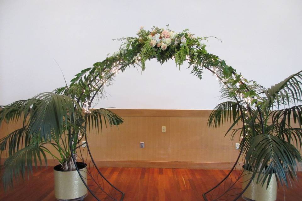 Hoop altar