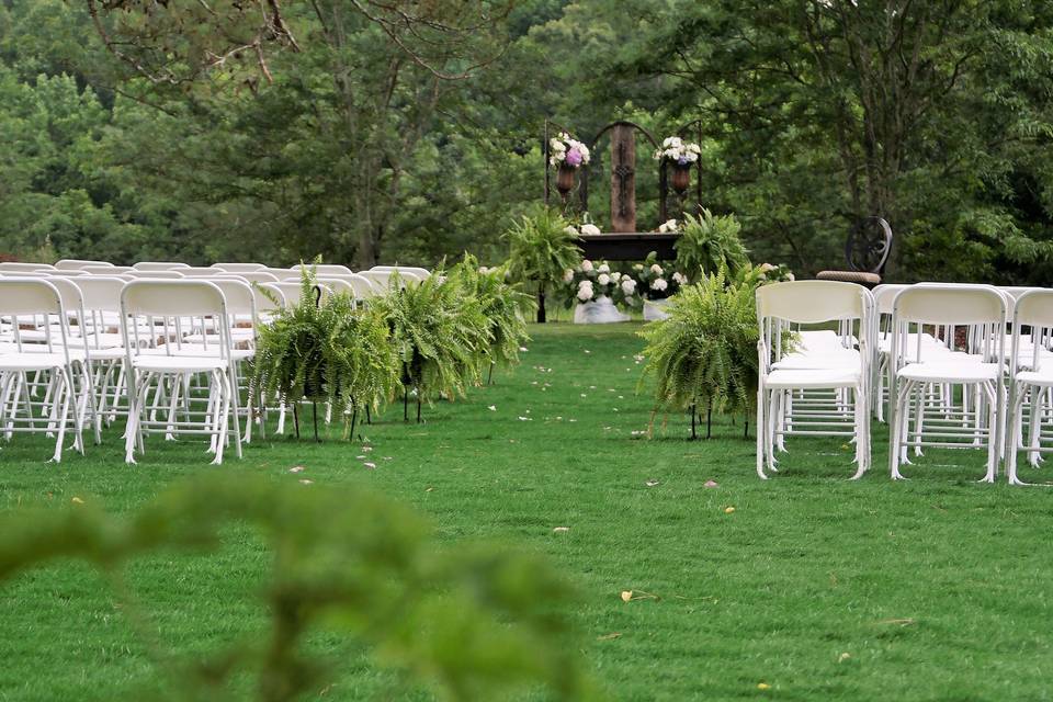 Outdoor wedding space