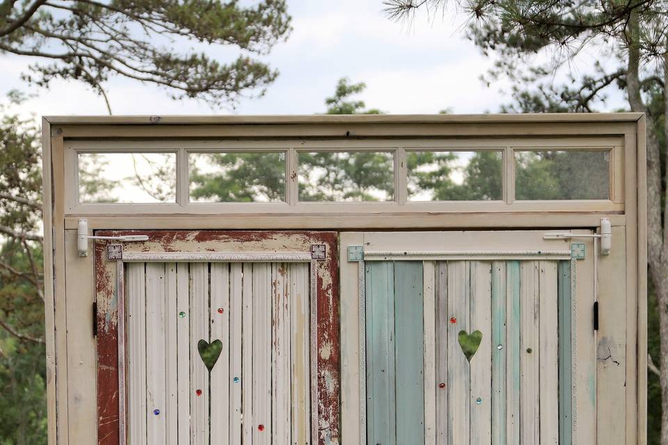 Arbor doors to outdoor ceremony space