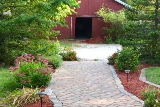 Path to the barn