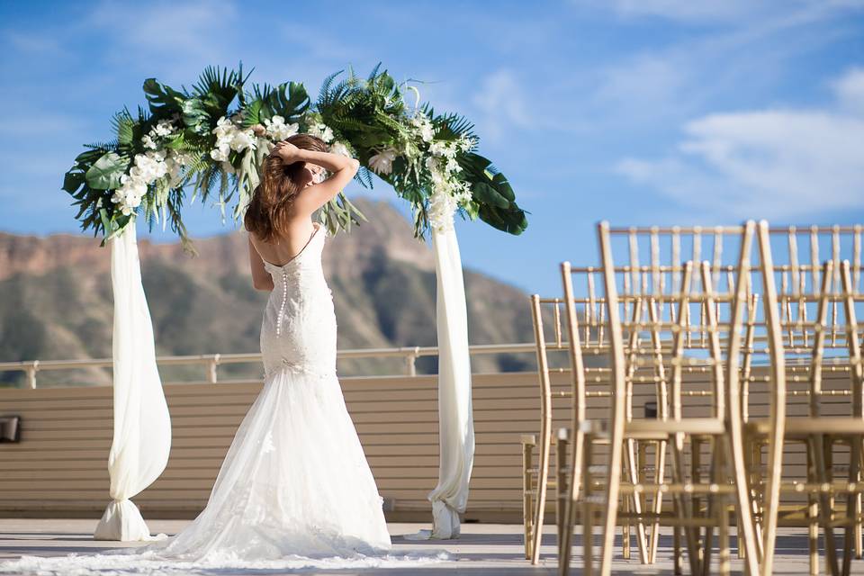 The Leahi Room & Lanai by Deck