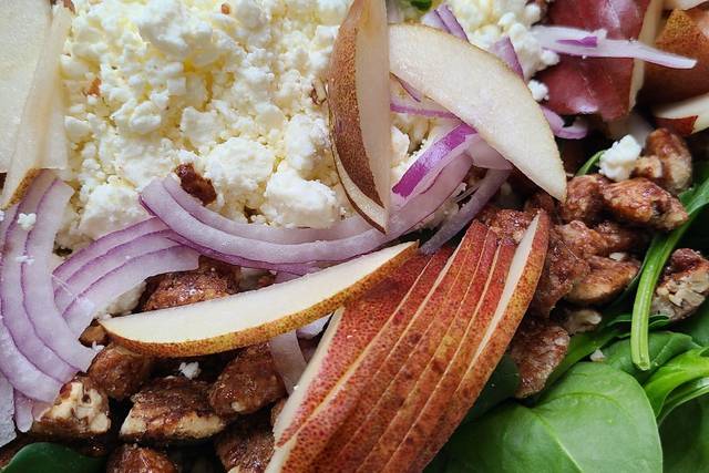 Spinach & Pear Salad