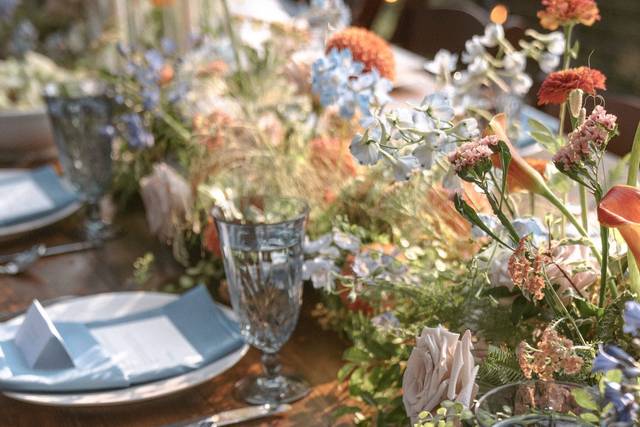 Summer Table Setting