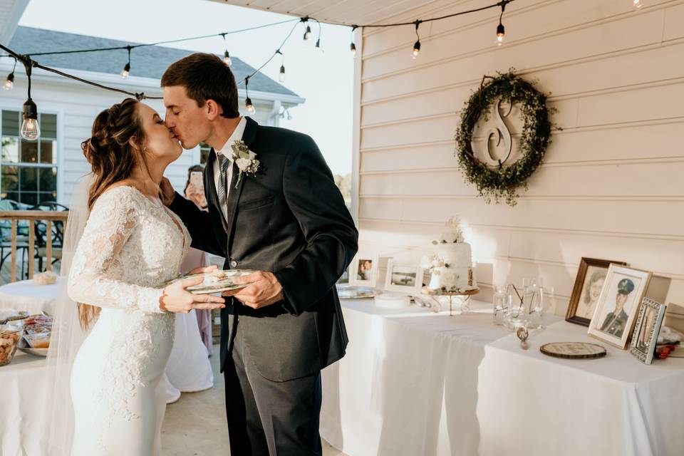 Cake cutting