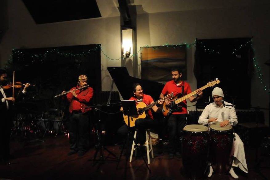 Magdaliz and Her Latin Ensemble Crisol