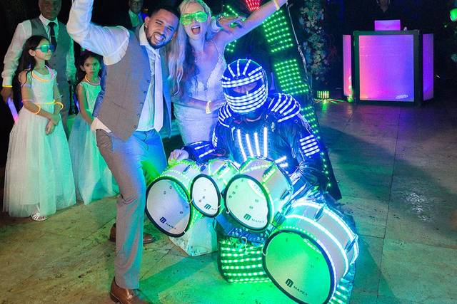Wedding hora loca