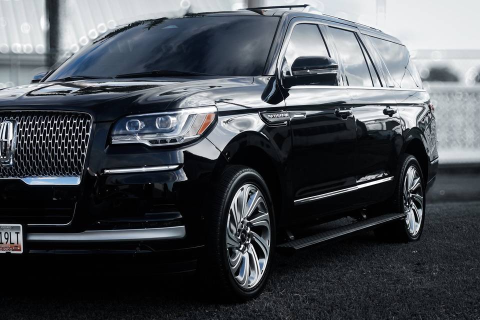 SUV Lincoln Navigator