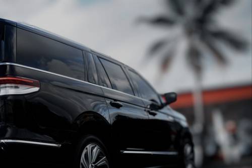 SUV Lincoln Navigator